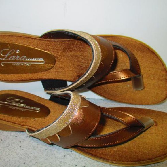 *Lara Collection Bronze Metallic Glitter Scallop T Strap Thong Sandals Flats - Picture 6 of 8